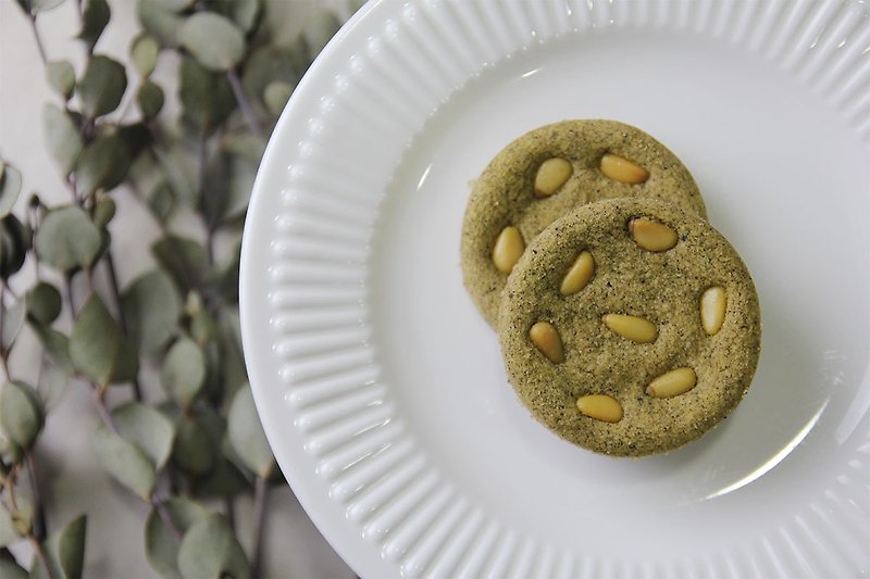Pine Nut Oolong Tea Biscuits - Handmade Cookies - Fresh Ingredients Green