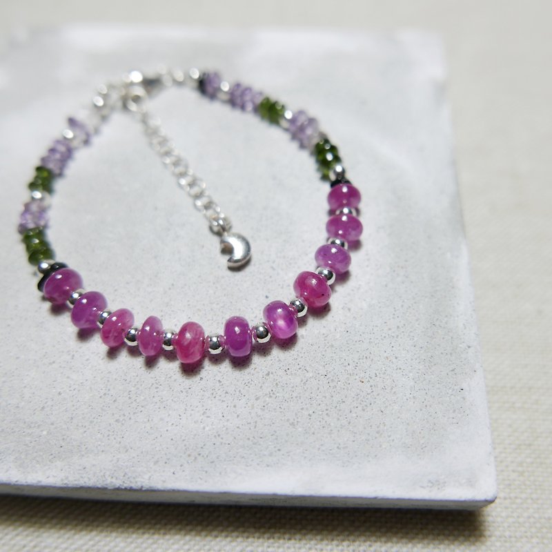 only one design. Pink corundum sterling silver bracelet - สร้อยข้อมือ - เครื่องเพชรพลอย สึชมพู