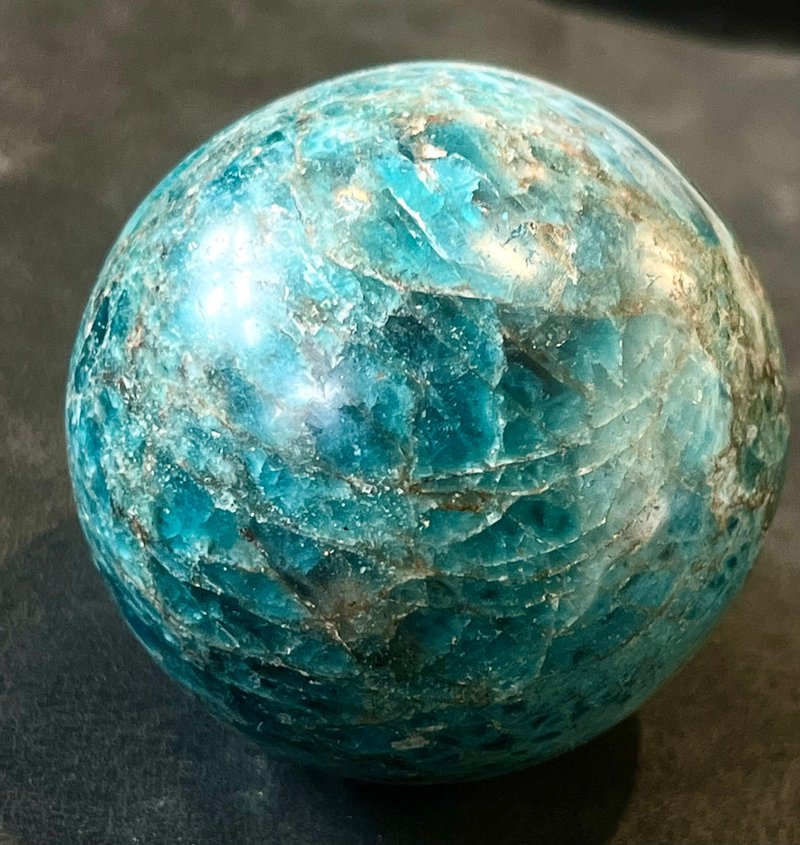 Ocean Color Apatite Stone Ball Feng Shui Ornament Home Ornament - ของวางตกแต่ง - คริสตัล สีน้ำเงิน