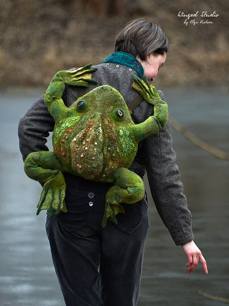 The Frog Backpack, unusual design bag - 後背包/背包/書包 - 羊毛 綠色