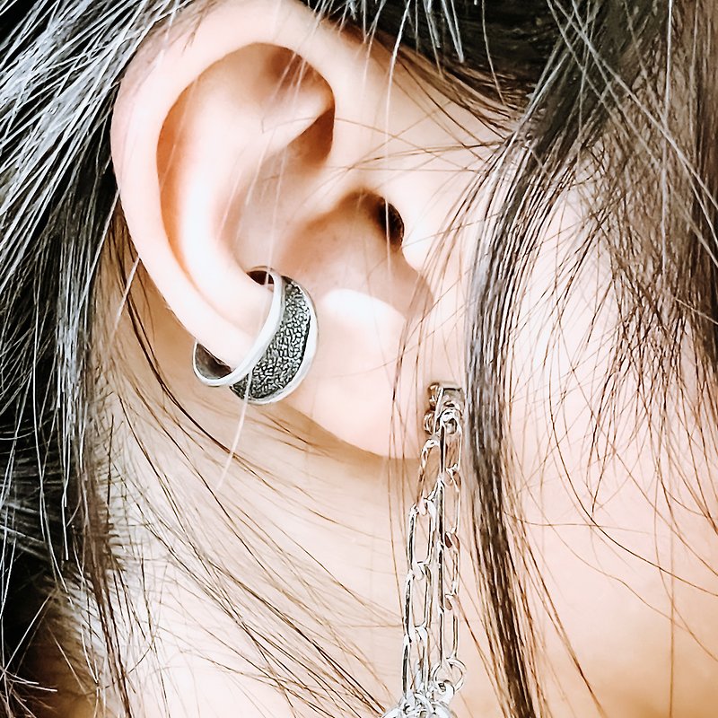 [Gift] Leather Sterling Silver Painless Ear Clamp Unisex Ear Clamp イヤーカフ - Earrings & Clip-ons - Sterling Silver Silver