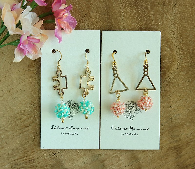Goody Bag Puzzle + Triangle x Wave Wave Knitting Hanging Earrings Fur Bag Japan Metal Accessory Limited / - ต่างหู - แก้ว สึชมพู