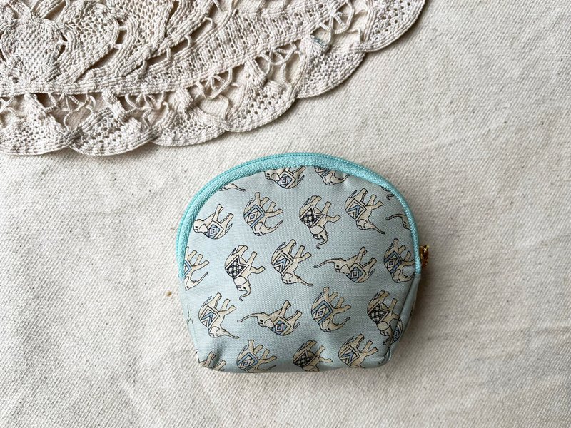 Vintage JIM THOMPSON Silk Mint Green Coin Purse, Elephants Printed, round shaped - Coin Purses - Silk Blue