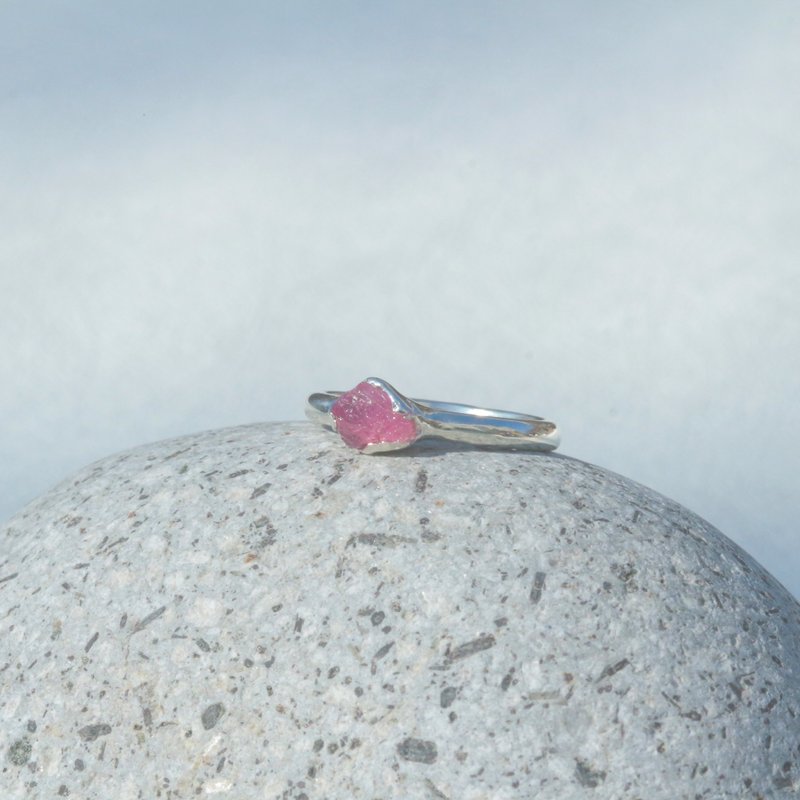 Pink sapphire natura silver ring - แหวนทั่วไป - เครื่องเพชรพลอย สีเงิน