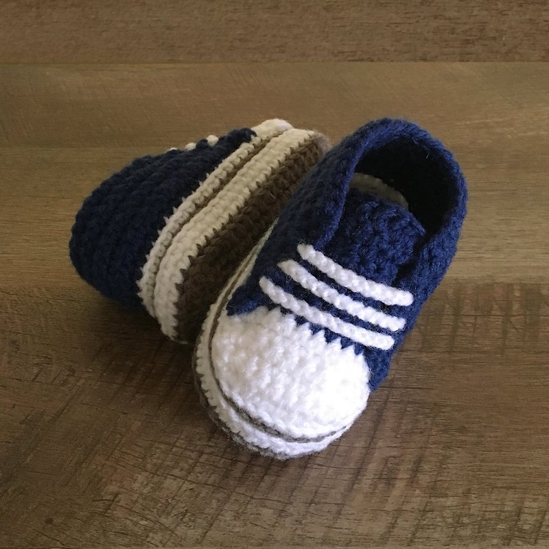 Sporty Toddler Sneaker Stylish Toddler Shoes Blue Crochet Baby Booties Footwear - รองเท้าเด็ก - อะคริลิค สีน้ำเงิน