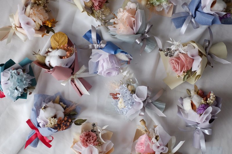 Mini dried flower bouquet_various styles - ช่อดอกไม้แห้ง - พืช/ดอกไม้ หลากหลายสี