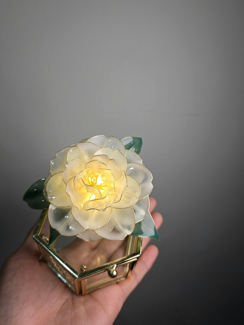 【沾浸藝術•玻璃飾盒】山茶花。小夜燈。生日禮物 - 其他 - 樹脂 