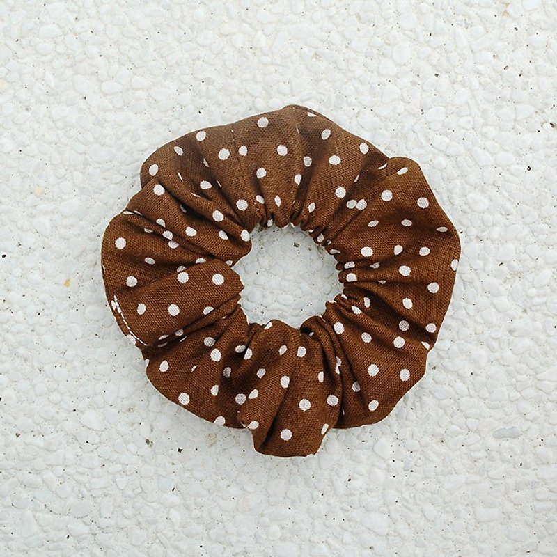 Small dots hair bundle _ coffee / large intestine ring donut hair ring - เครื่องประดับผม - ผ้าฝ้าย/ผ้าลินิน สีนำ้ตาล