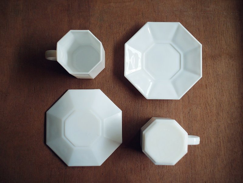 แก้ว แก้วมัค/แก้วกาแฟ ขาว - Early arcopal coffee cup and saucer set-octagonal white (tableware/ junk/ old thing/ glass/ simple)