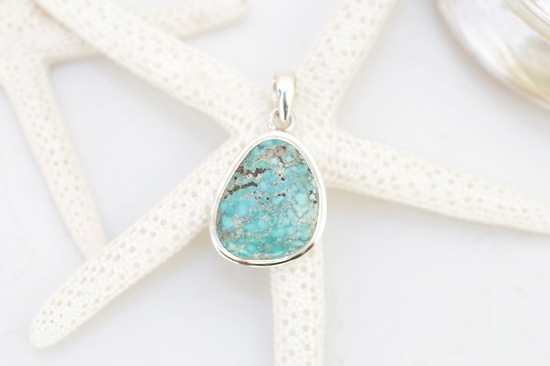 Turquoise pendant - Necklaces - Stone Green