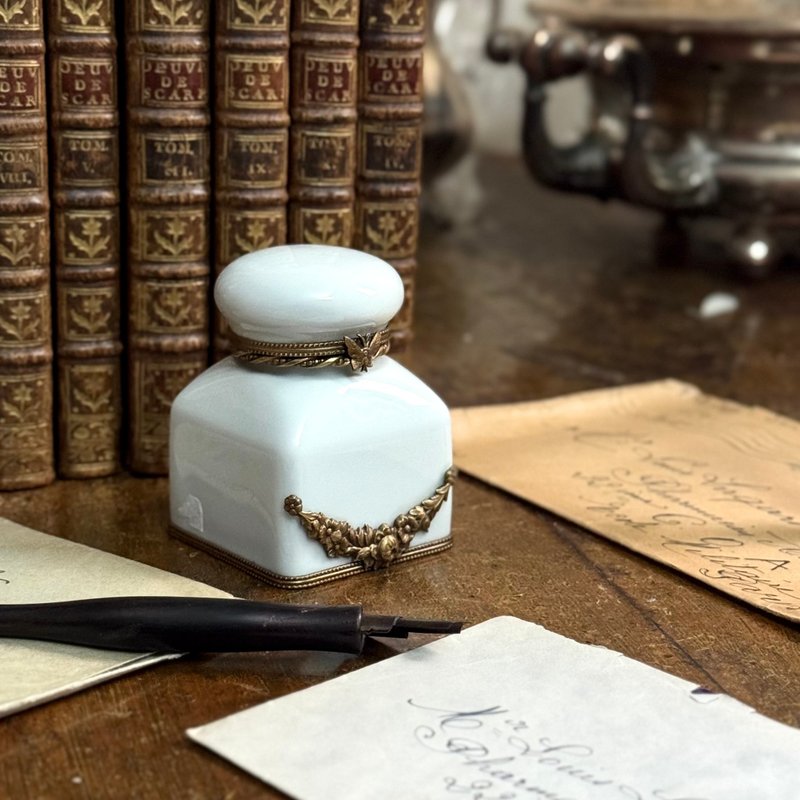 * 50877-罕見法國古董白瓷鎏金黃銅墨水瓶 - 其他書寫用具 - 瓷 