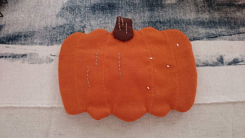 Orange pumpkin zipper bag / storage bag - กระเป๋าเครื่องสำอาง - ผ้าฝ้าย/ผ้าลินิน สีส้ม