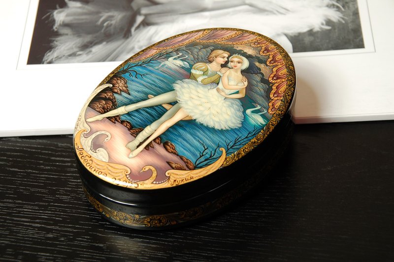 Swan Lake lacquer box ballet jewelry art Christmas Gift Wrapping - 擺飾/家飾品 - 其他材質 