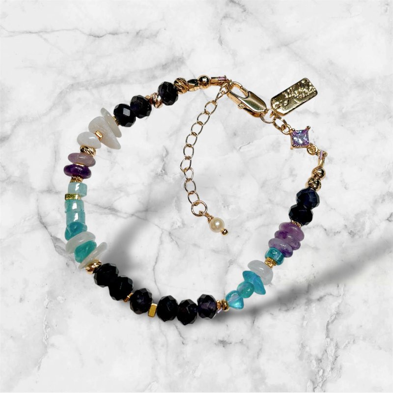 Waves lapping on the shore l Lazuli stone. Stone. Blue moonlight. amethyst. 14k gold filled - Bracelets - Crystal Multicolor