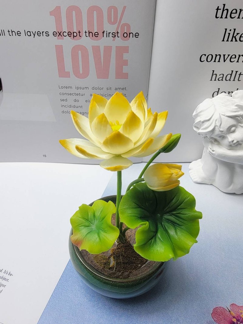 Cold porcelain clay/clay flower art-lotus small potted plant/gift - ตกแต่งต้นไม้ - ดินเหนียว 