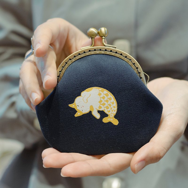 Handmade coin purse (little golden cat fish) / mouth gold bag - Coin Purses - Other Materials Blue