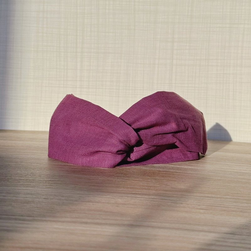 [Ingenious Craftsman] Grape Purple Handmade Cross Twist Headband - ที่คาดผม - ผ้าฝ้าย/ผ้าลินิน สีม่วง