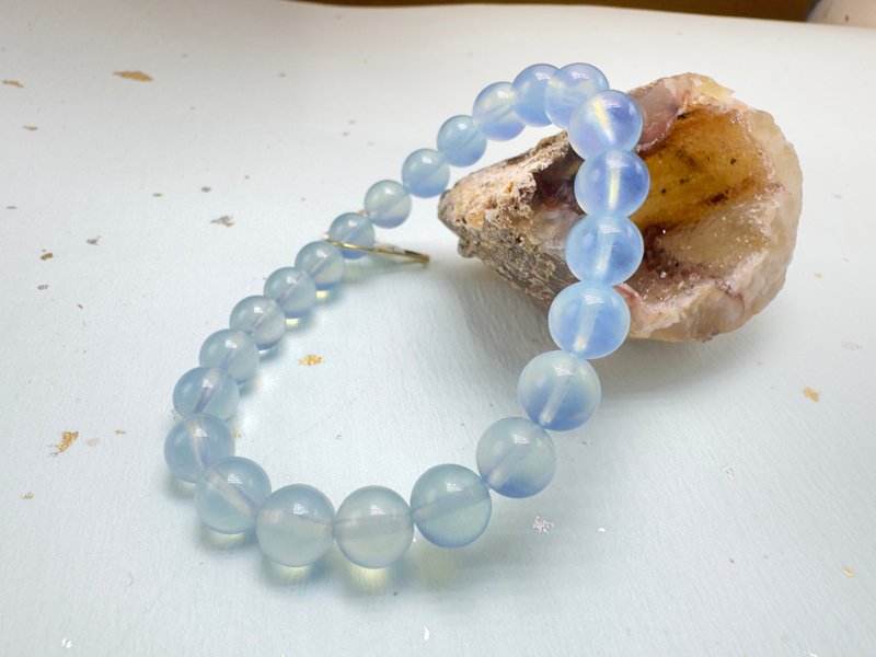 Carefully selected items | Summer cool selection X Gradient color aquamarine 8.2 mm - Bracelets - Crystal Blue