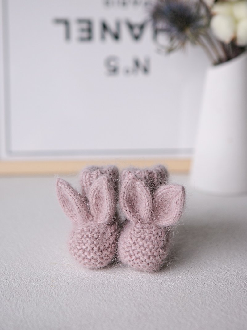 Knitted booties for newborns - รองเท้าเด็ก - ขนแกะ ขาว