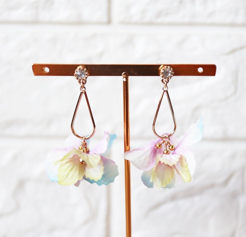Floral collection : Hydrangea Earrings - Earrings & Clip-ons - Plants & Flowers Multicolor