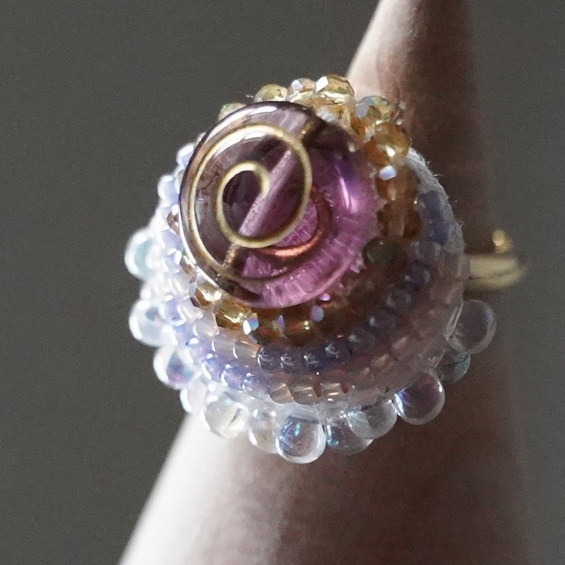 Talkative Ring 42 Free Size Bead Embroidery Ring Round Spiral Pink Multicolor - General Rings - Glass Multicolor