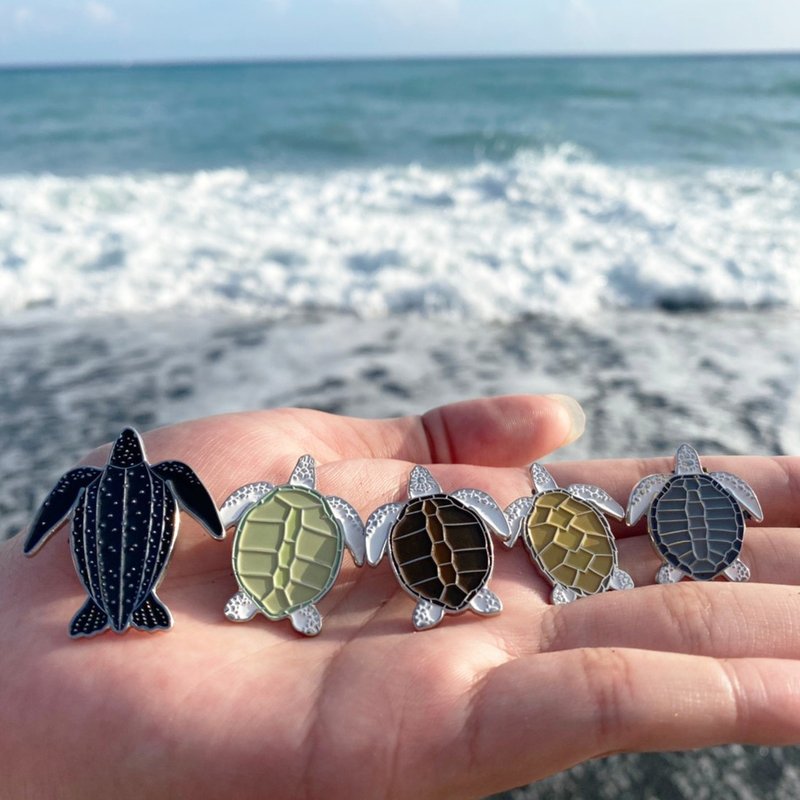 [Sea Turtle Badge] A set of discounts (five types of tortoises) - เข็มกลัด/พิน - โลหะ หลากหลายสี