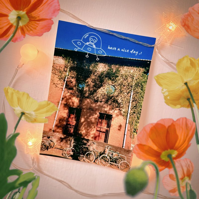 Have a Nice Day: Alien Travels Taiwan Postcard/Cool Card/NTU Campus - การ์ด/โปสการ์ด - กระดาษ หลากหลายสี
