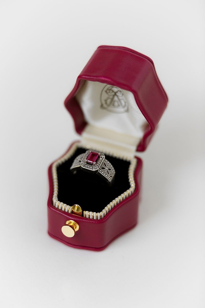 Leather Ring Box - TULIP LOCK - Handmade Monogram Vintage Style Proposal - General Rings - Genuine Leather Red