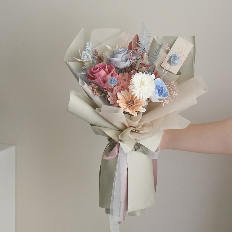 /bouquets/dopamine shades dry bouquet - Dried Flowers & Bouquets - Plants & Flowers Multicolor