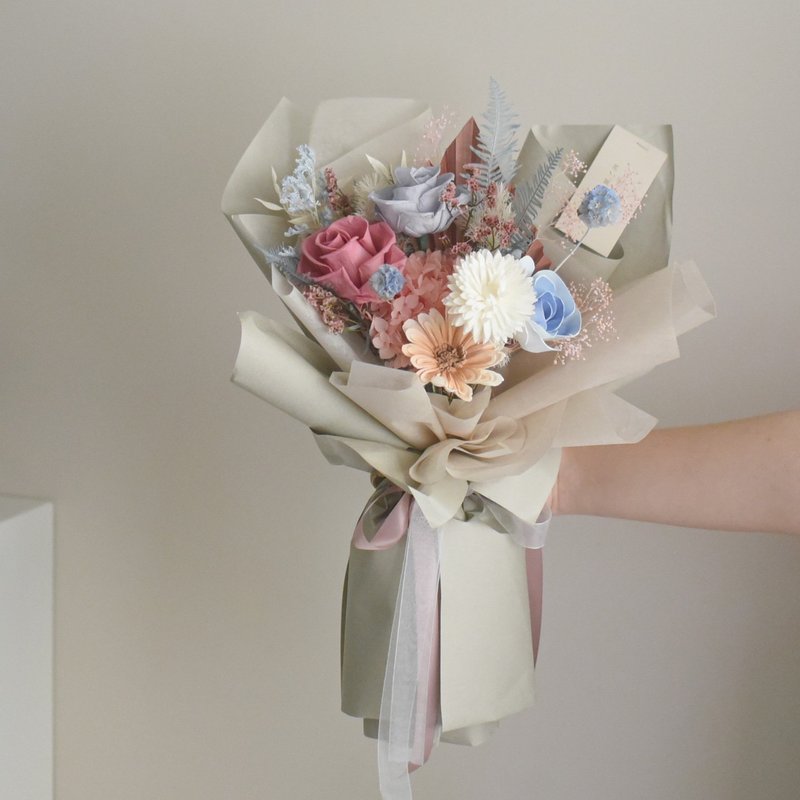 /Dopamine color dry bouquet/Dry flower roses Chinese Valentine's Day opening wedding proposal - ช่อดอกไม้แห้ง - พืช/ดอกไม้ หลากหลายสี