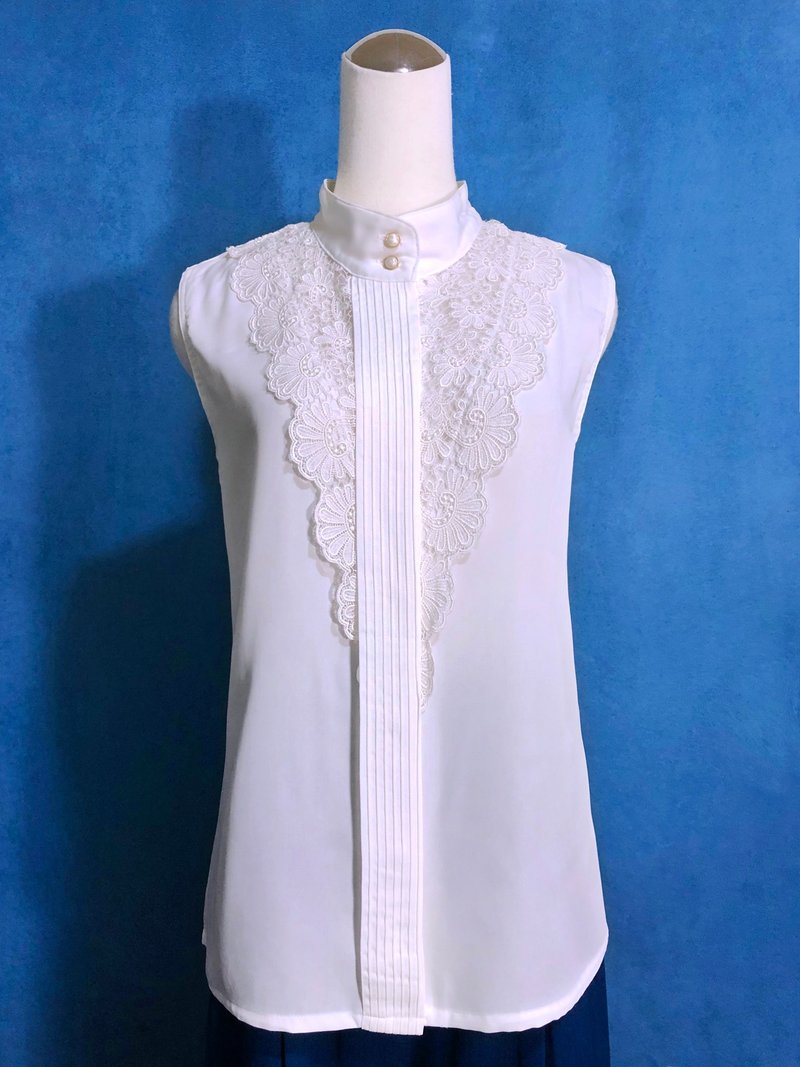 刺繡蕾絲輕古董無袖襯衫/ 國外帶回 VINTAGE - 女襯衫 - 聚酯纖維 白色