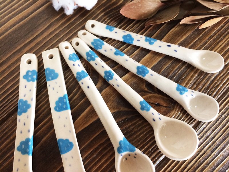 Nimbus hand-painted spoons - จานและถาด - เครื่องลายคราม 