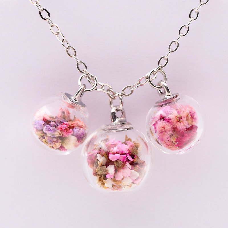 「OMYWAY」Handmade three Dried Flower Necklace - Glass Globe Necklace - สร้อยติดคอ - แก้ว สึชมพู