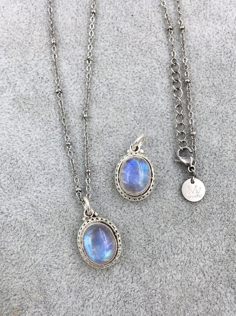 . My.Crystal. Snow moonlight. Blue moonstone handmade silver pendant (with chain) - สร้อยคอ - เครื่องเพชรพลอย สีน้ำเงิน