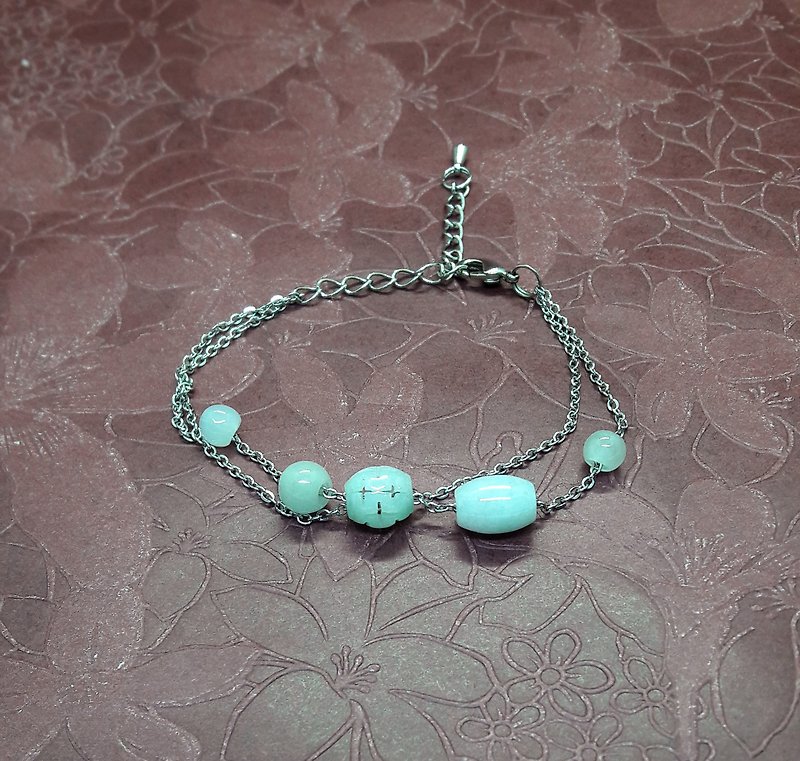 Jade string-natural Burmese jade jade bead and jade carving design bracelet - Bracelets - Gemstone Green