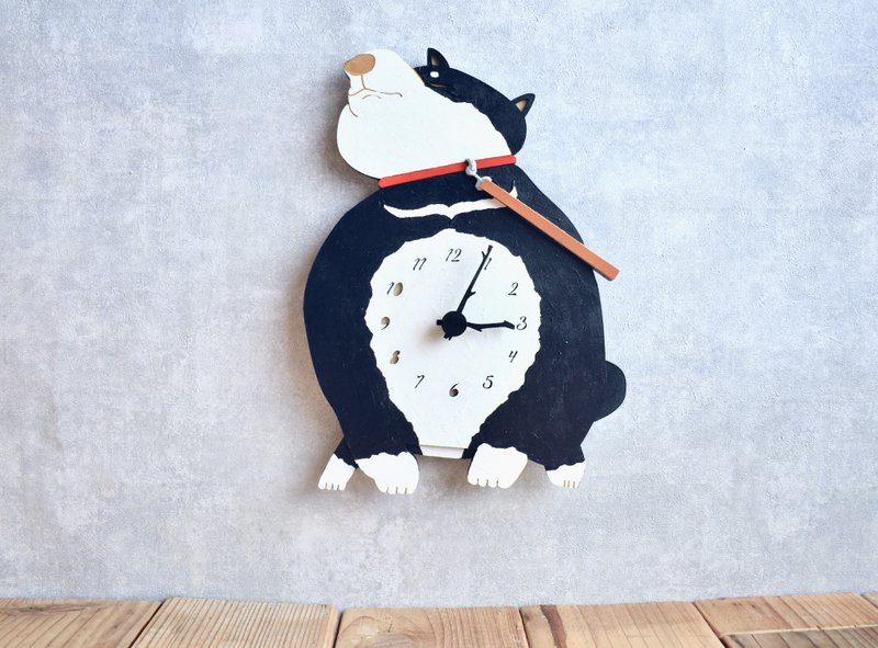 Black Shiba pulls the lead Clock Wall clock Wooden clock - นาฬิกา - ไม้ สีดำ