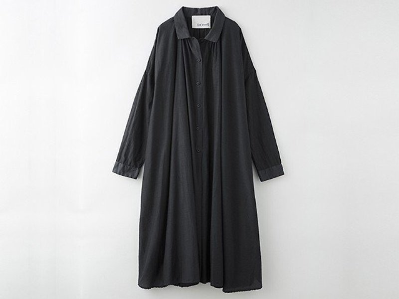 [ボタニカルダイ]ログウッド染めの綿シルク・ロングシャツワンピース　8411-04001-98 - 洋裝/連身裙 - 絲．絹 黑色