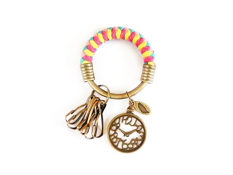 鑰匙圈(小)5.3CM 桃紅+粉紅+亮黃+湖水綠+簍空時鐘 手工 編織 - 鑰匙圈/鑰匙包 - 其他金屬 多色