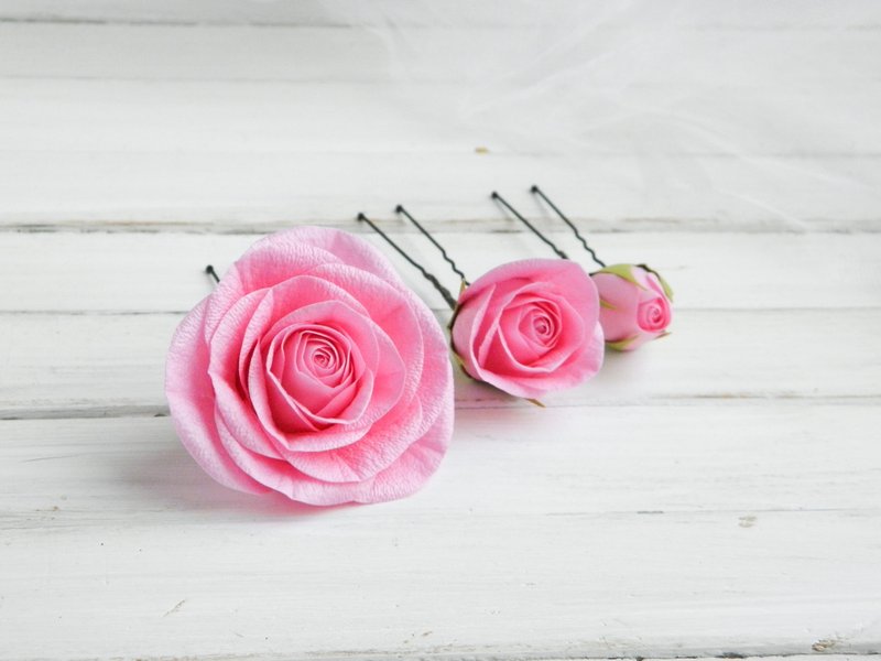 Pink roses hair pins Flowers wedding hair piece Bridal floral headpiece - 髮夾/髮圈 - 其他材質 粉紅色