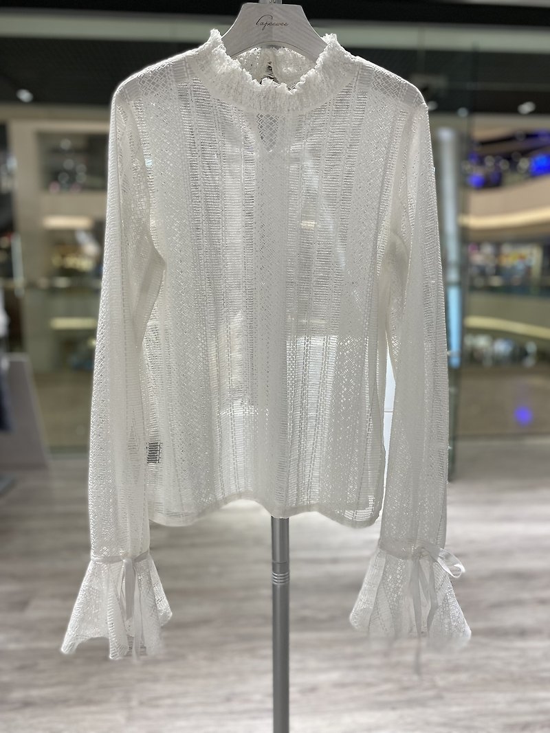White Lace Butterfly Armor and Vest - Hong Kong Design Brand Lapeewee - เสื้อผู้หญิง - วัสดุอื่นๆ ขาว