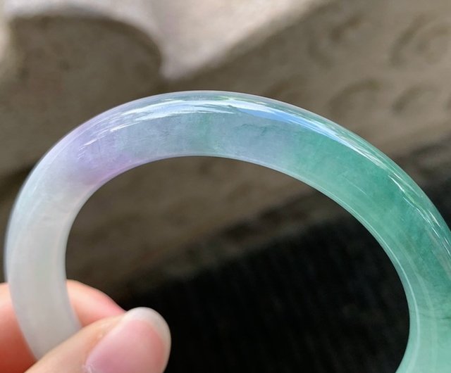 天然氷種翡翠バングル A貨バングル 玉バングル • 糯氷種 春帯彩翡翠の