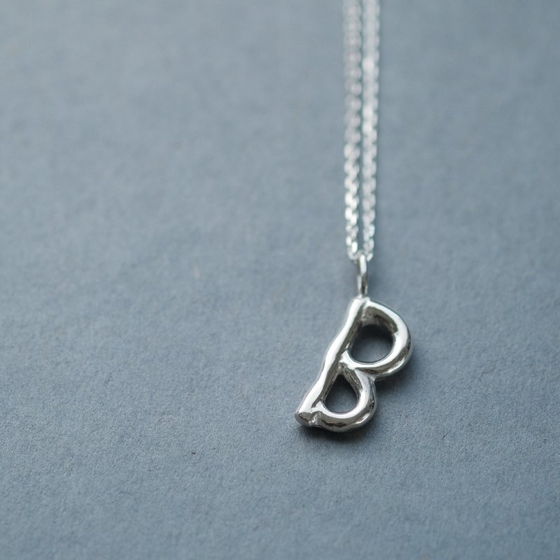 B) 手書き風 イニシャル アルファベット ネックレス シルバー925 メンズ ユニセックス - 項鍊 - 其他金屬 銀色