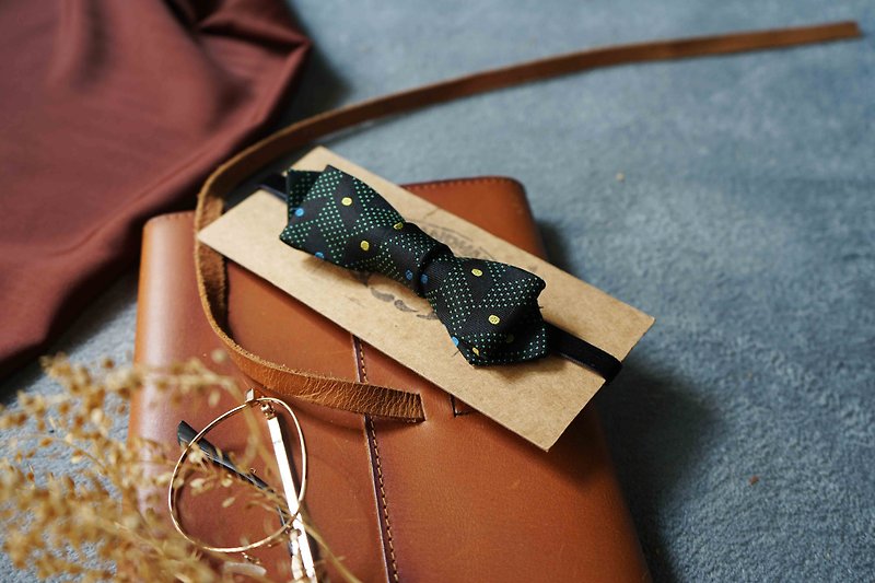古董布花領帶改製手工領結-星空下-黑色-窄版 - 煲呔 - 絲．絹 黑色