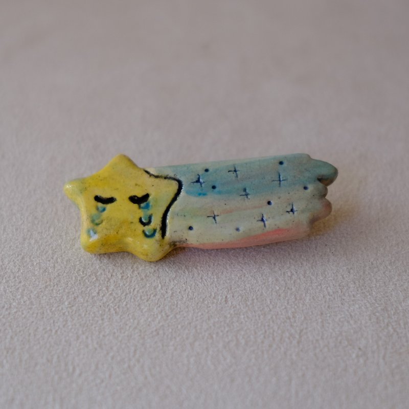 Suànn-Sian . Happy Meteor | Pin Small Brooch - Brooches - Pottery Multicolor
