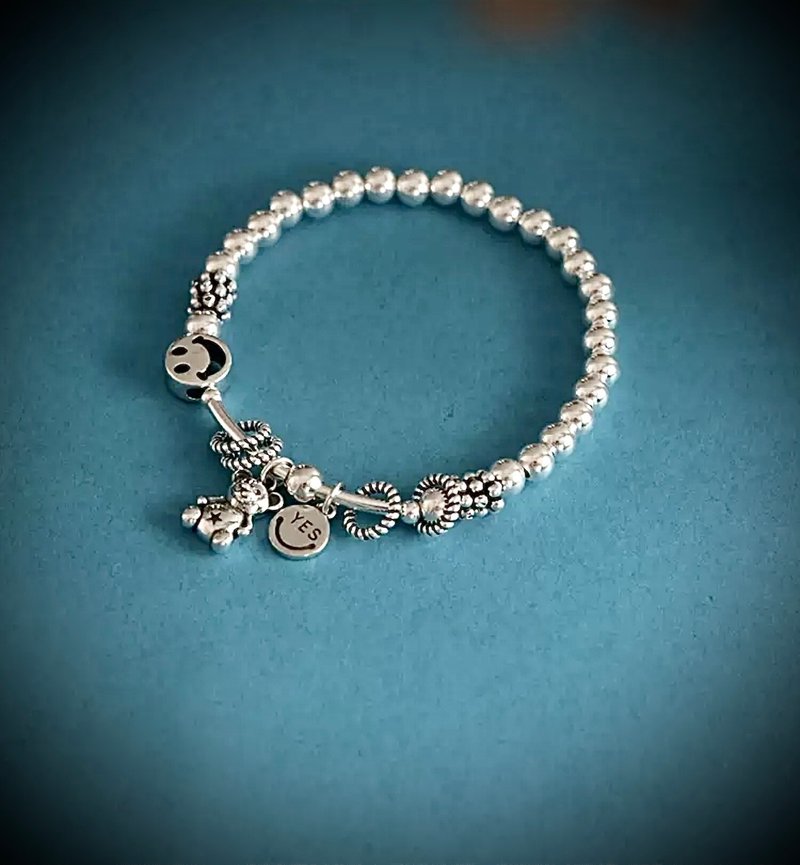 C&W s925 sterling silver solid round beads cute bear pendant half cut bracelet - สร้อยข้อมือ - เงินแท้ สีเงิน