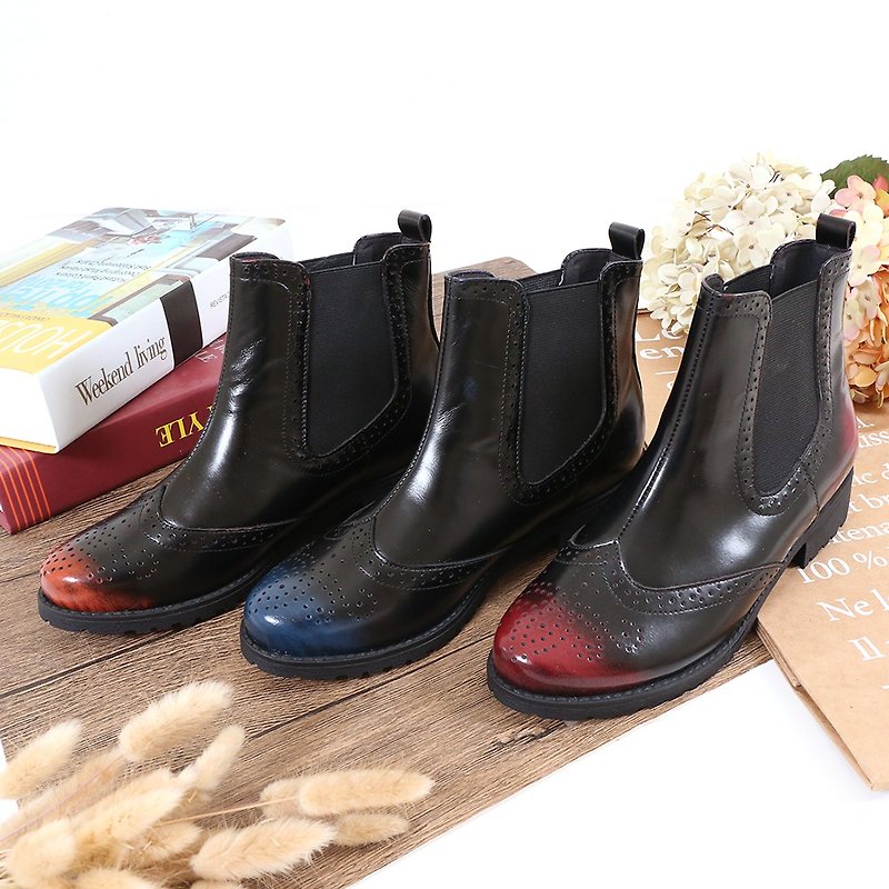 Short boots Aurora is dancing European and American fashion two-tone brushed leather Oxford boots soft air cushion bottom motorcycle boots - รองเท้าบูทสั้นผู้หญิง - หนังแท้ สีดำ