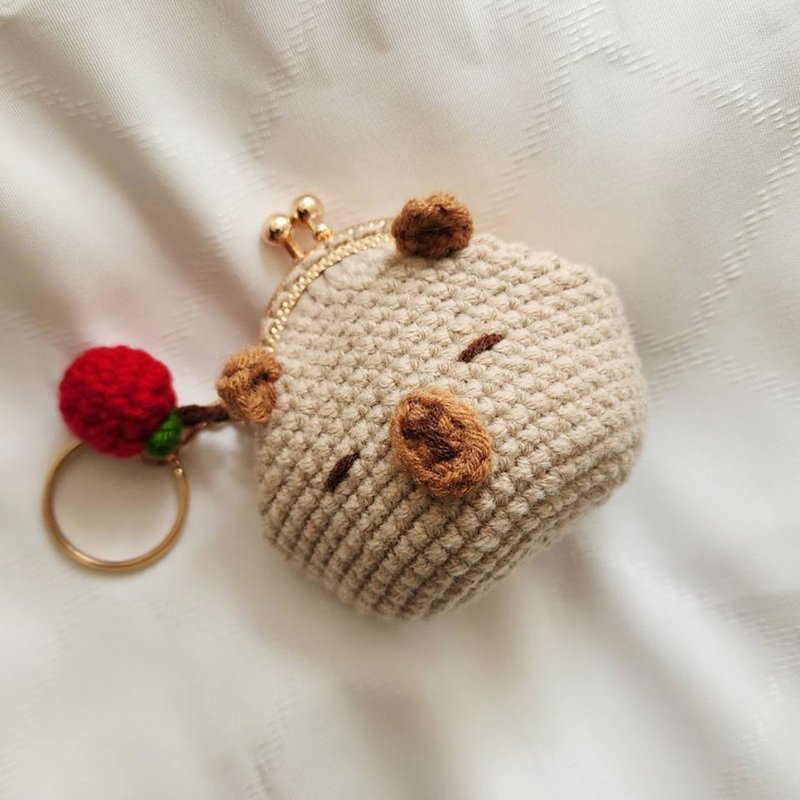 Handmade crochet‧5cm Capibara mini gold lipstick‧Storage of small items - Coin Purses - Other Materials Khaki