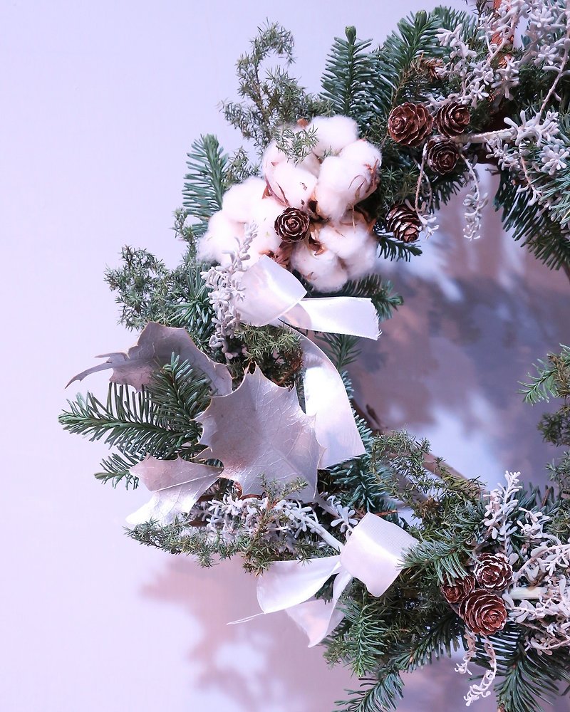 ▫One Flower▫ Silver Gray Snowy Nobisen Forest Wreath - Items for Display - Plants & Flowers Silver