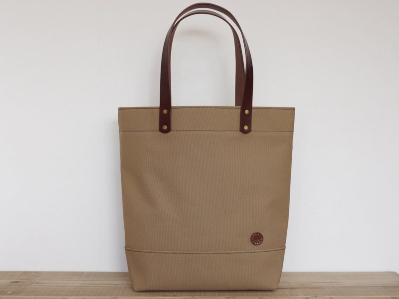 Leather handle canvas A4 vertical tote bag mushroom - Handbags & Totes - Cotton & Hemp Khaki