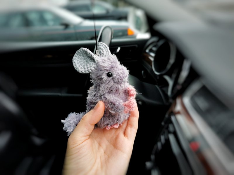 Chinchilla, keychain plush, car ornament, realistic toy - 鑰匙圈/鎖匙扣 - 其他材質 灰色